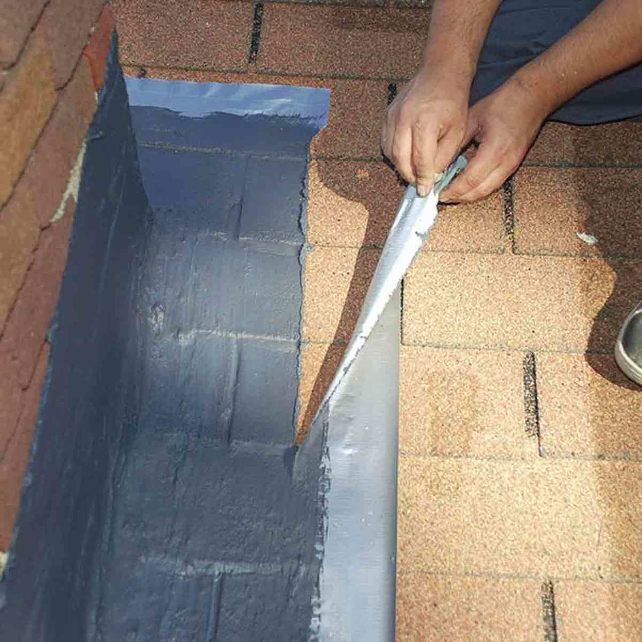 ChimneyRx Elastomeric Black Masonry Fireplace Flashing Sealant - 1/2 Gallon - 300054 - Image 4