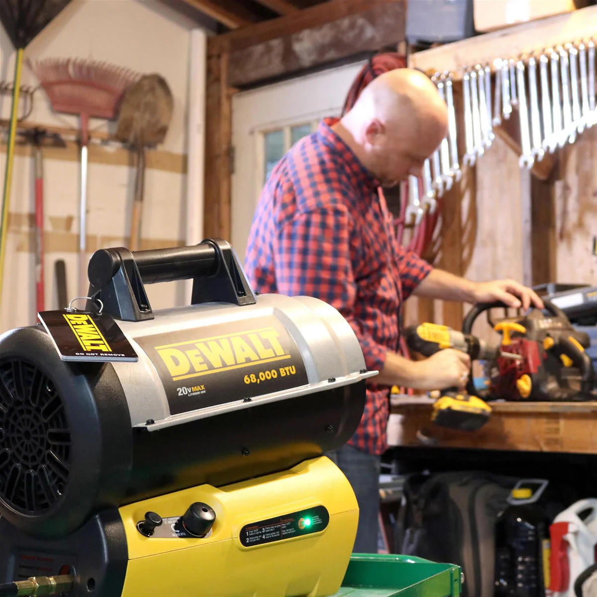 DEWALT 68,000 BTU Cordless Hybrid Forced Air Propane Heater - Image 4