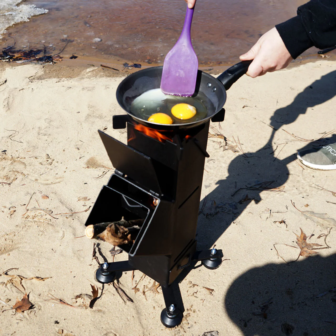 Woodeze Portable Small Black Rocket Stove - Image 10