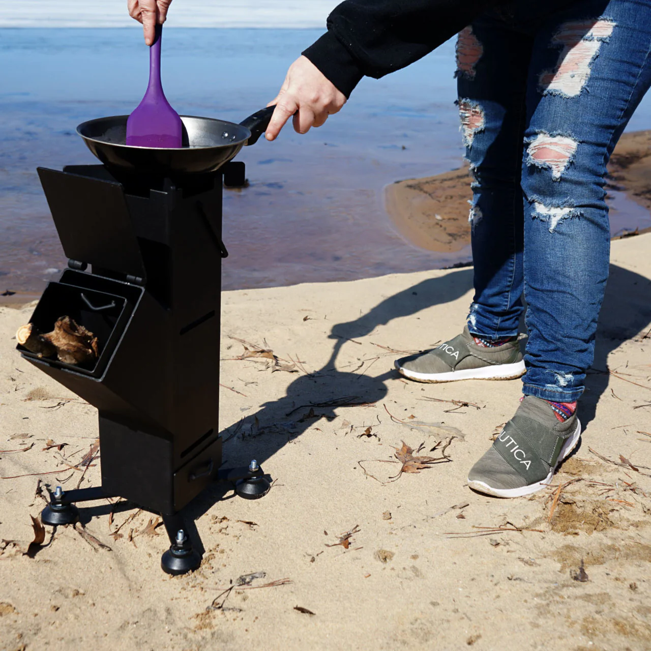 Woodeze Portable Small Black Rocket Stove - Image 11